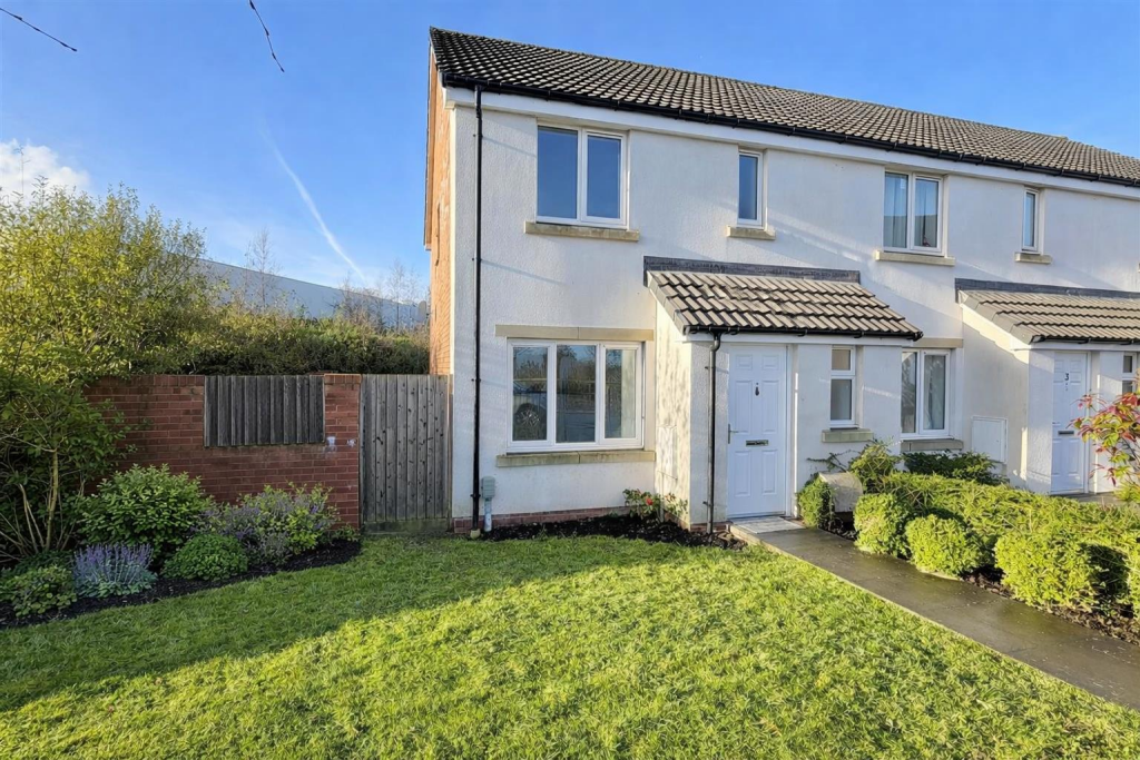 3 bed End of Terrace for rent in Bideford. From Phillips - Smith & Dunn - Barnstaple