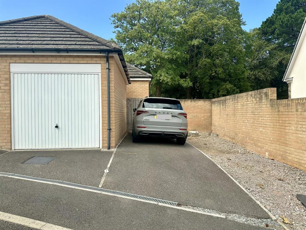 3 bed Semi Detached for rent in Hartland. From Phillips - Smith & Dunn - Barnstaple 3 bed Semi Detached for rent in Hartland. From Phillips - Smith & Dunn - Barnstaple