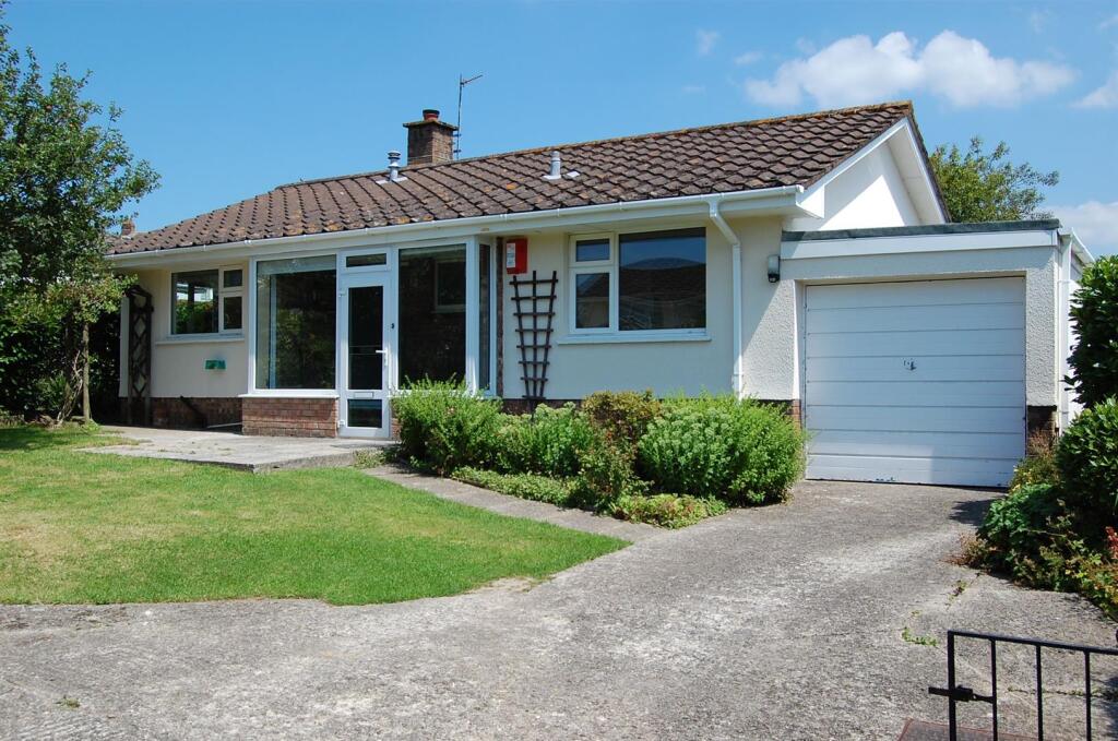 2 bed Detached bungalow for rent in Bishop's Tawton. From Phillips - Smith & Dunn - Barnstaple 2 bed Detached bungalow for rent in Bishop's Tawton. From Phillips - Smith & Dunn - Barnstaple