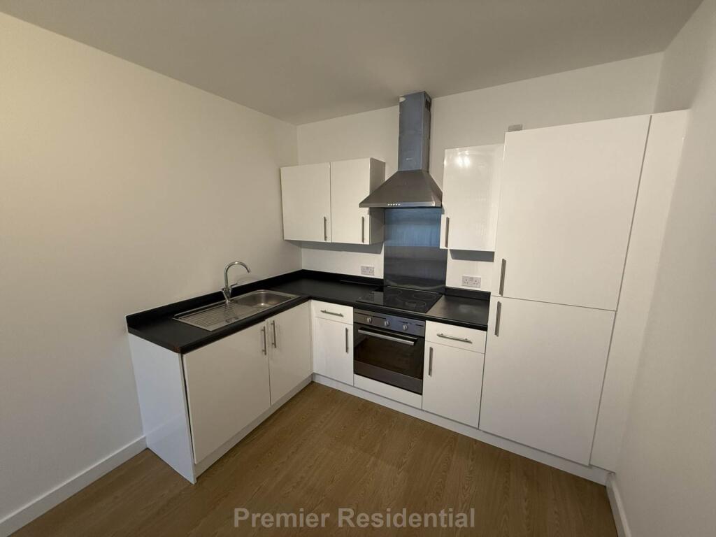 2 bed Apartment for rent in Radcliffe. From Premier Residential Lettings Ltd - Manchester