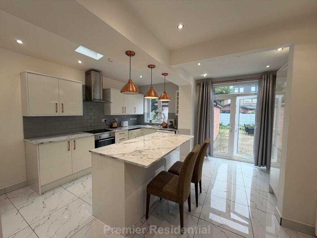 3 bed Semi Detached for rent in Manchester. From Premier Residential Lettings Ltd - Manchester 3 bed Semi Detached for rent in Manchester. From Premier Residential Lettings Ltd - Manchester