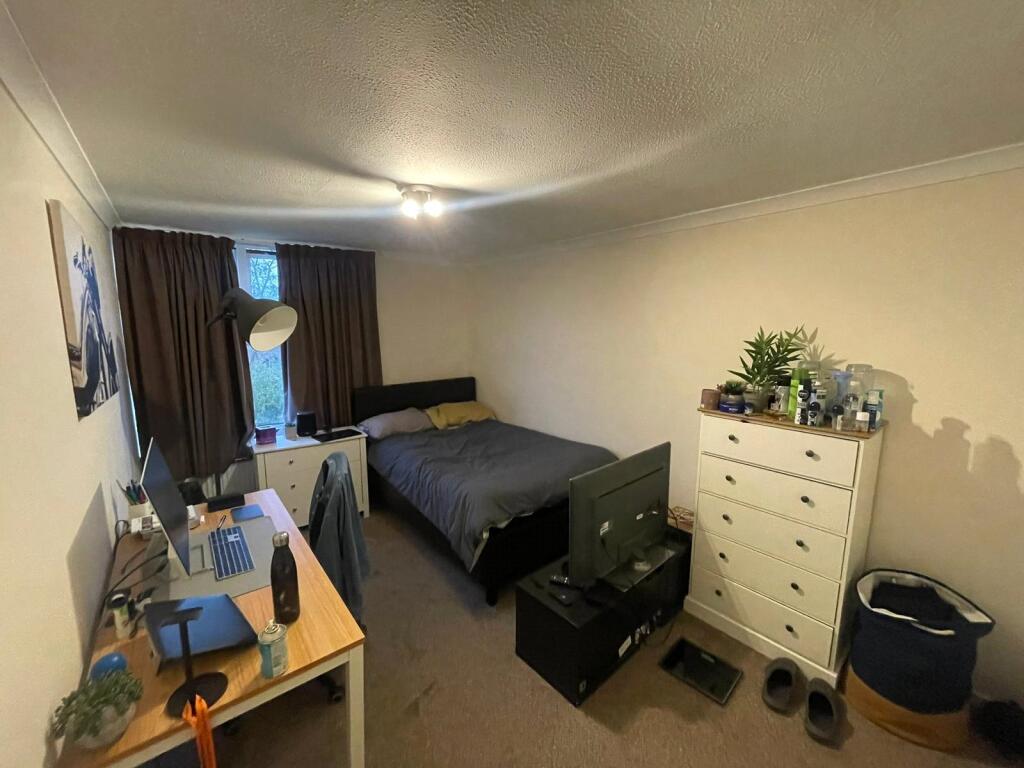 1 bed House Share for rent in Bracknell. From Prospect Estate Agency - Bracknell