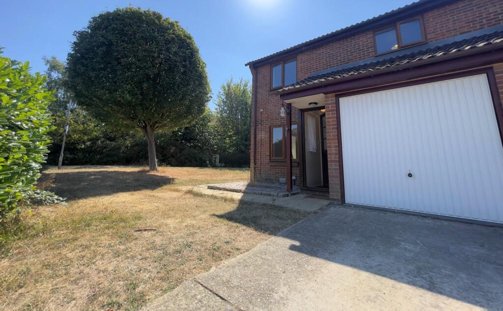 3 bed End of Terrace for rent in Bracknell. From Prospect Estate Agency - Bracknell