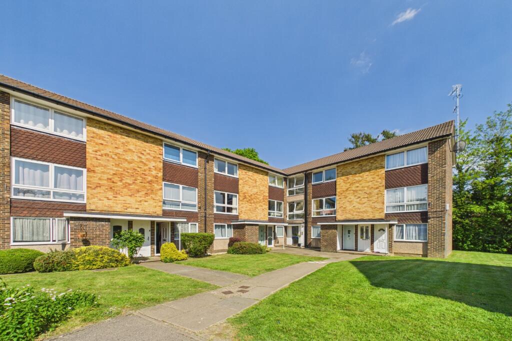 2 bed 1st Floor Flat for rent in Newell Green. From Prospect Estate Agency - Bracknell