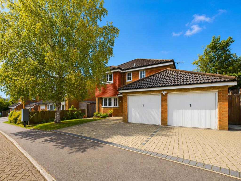 4 bed Detached for rent in Newell Green. From Prospect Estate Agency - Bracknell 4 bed Detached for rent in Newell Green. From Prospect Estate Agency - Bracknell