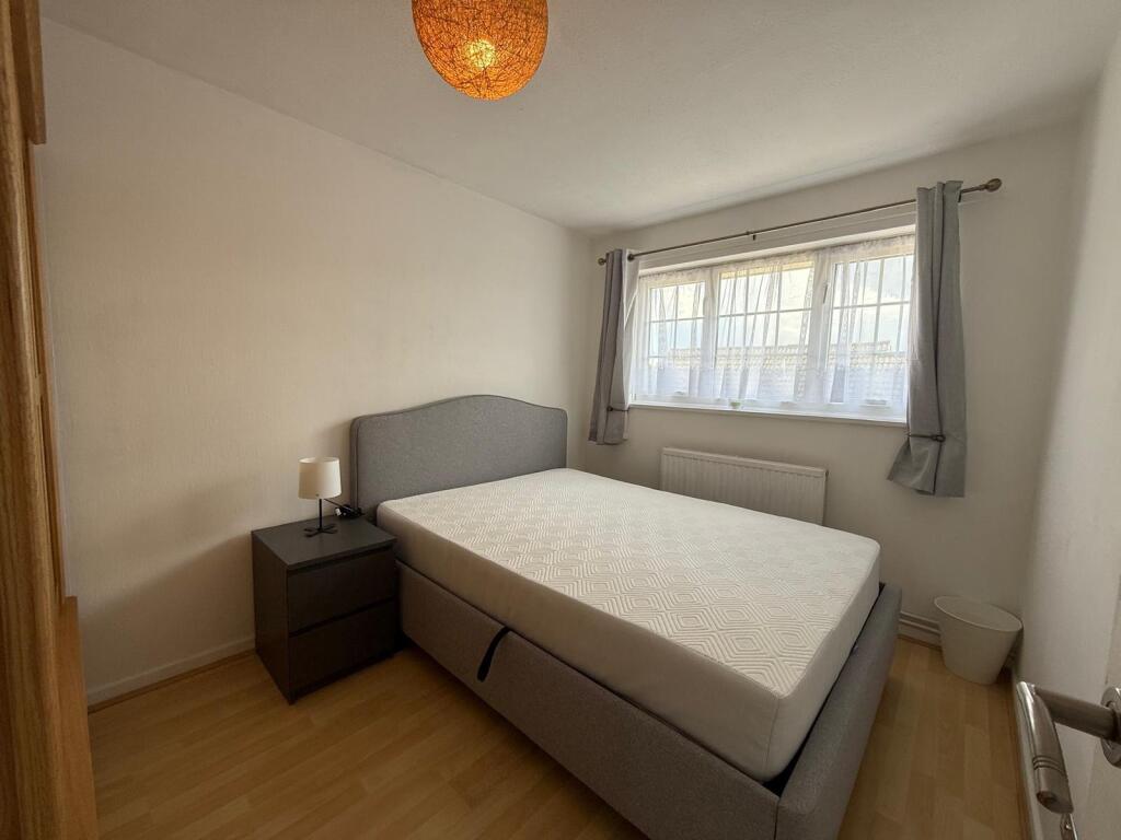 1 bed Mid Terraced House for rent in Bracknell. From Prospect Estate Agency - Bracknell 1 bed Mid Terraced House for rent in Bracknell. From Prospect Estate Agency - Bracknell