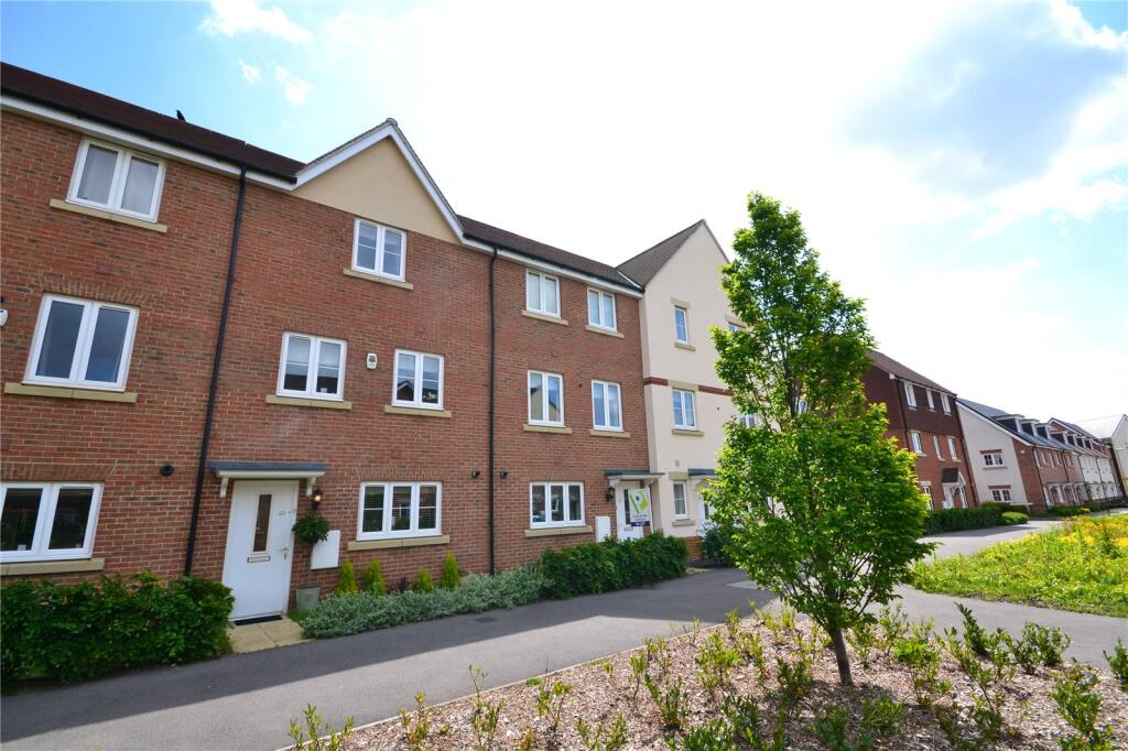 4 bed Mid Terraced House for rent in Bracknell. From Prospect Estate Agency - Bracknell