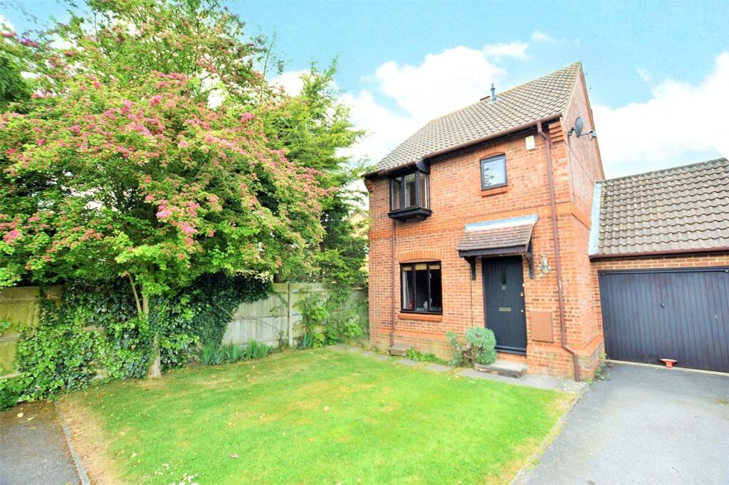 3 bed Link detached for rent in Winkfield Row. From Prospect Estate Agency - Bracknell