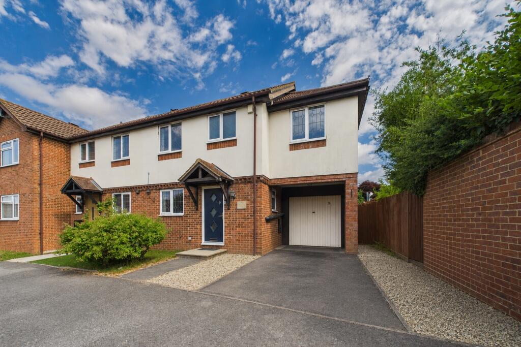 4 bed End of Terrace for rent in Winkfield Row. From Prospect Estate Agency - Bracknell