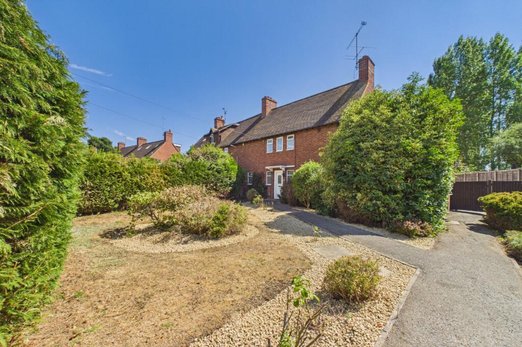 3 bed Semi Detached for rent in Maiden's Green. From Prospect Estate Agency - Bracknell 3 bed Semi Detached for rent in Maiden's Green. From Prospect Estate Agency - Bracknell