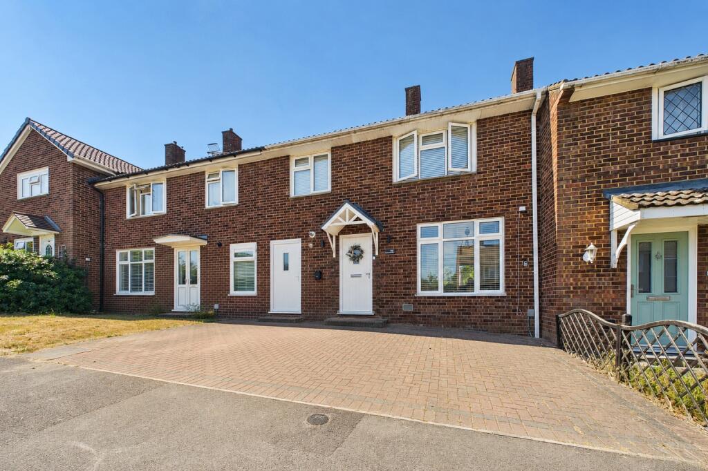3 bed Mid Terraced House for rent in Newell Green. From Prospect Estate Agency - Bracknell 3 bed Mid Terraced House for rent in Newell Green. From Prospect Estate Agency - Bracknell