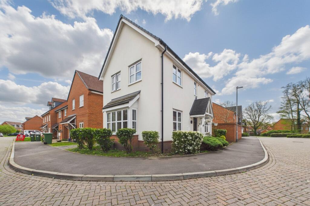 3 bed Detached for rent in Sandhurst. From Prospect Estate Agency - Covering Camberley