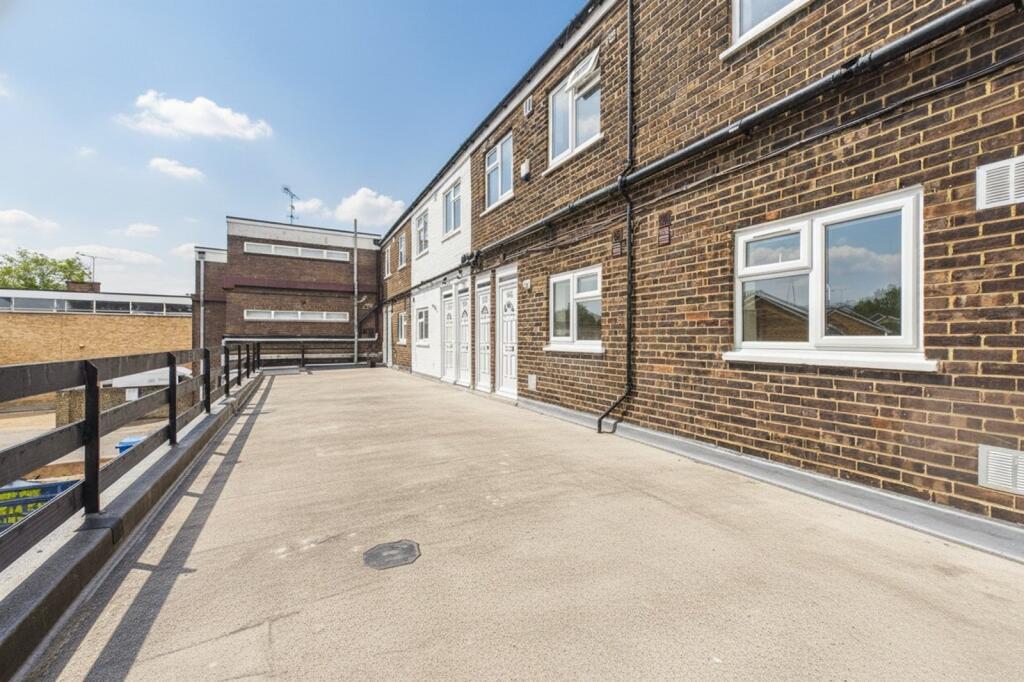 2 bed Annexe for rent in Frimley. From Prospect Estate Agency - Covering Camberley