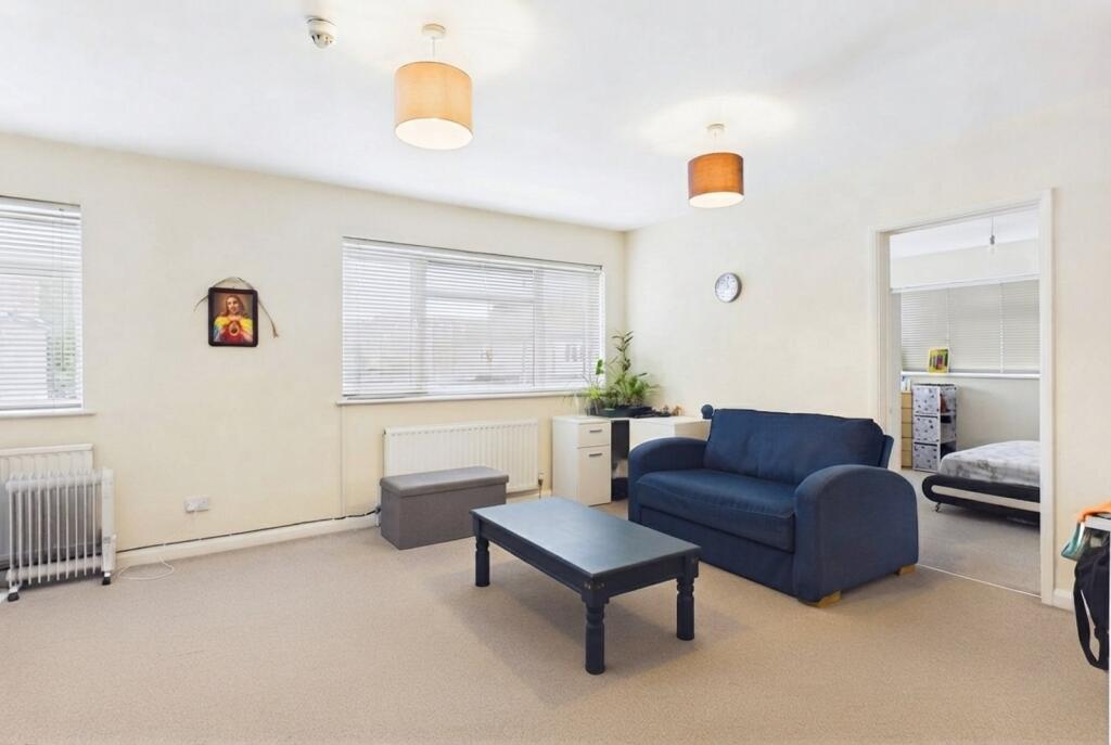 1 bed 1st Floor Flat for rent in Camberley. From Prospect Estate Agency - Covering Camberley