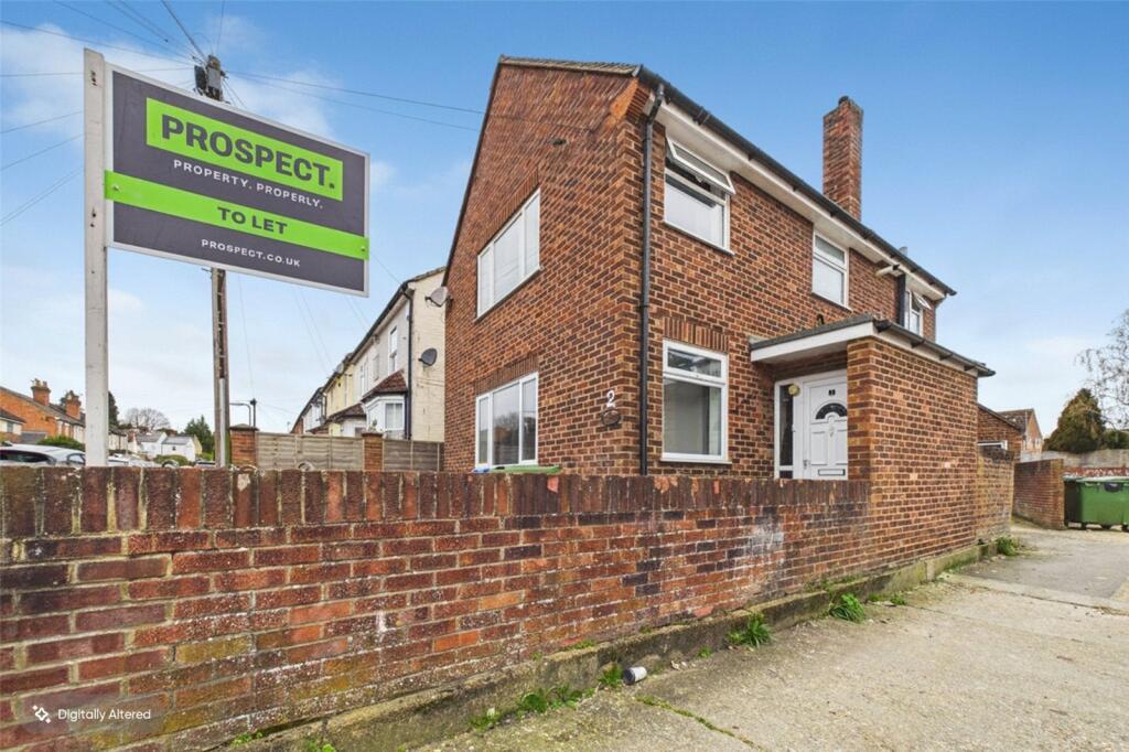 3 bed Detached for rent in Ash Green. From Prospect Estate Agency - Farnborough