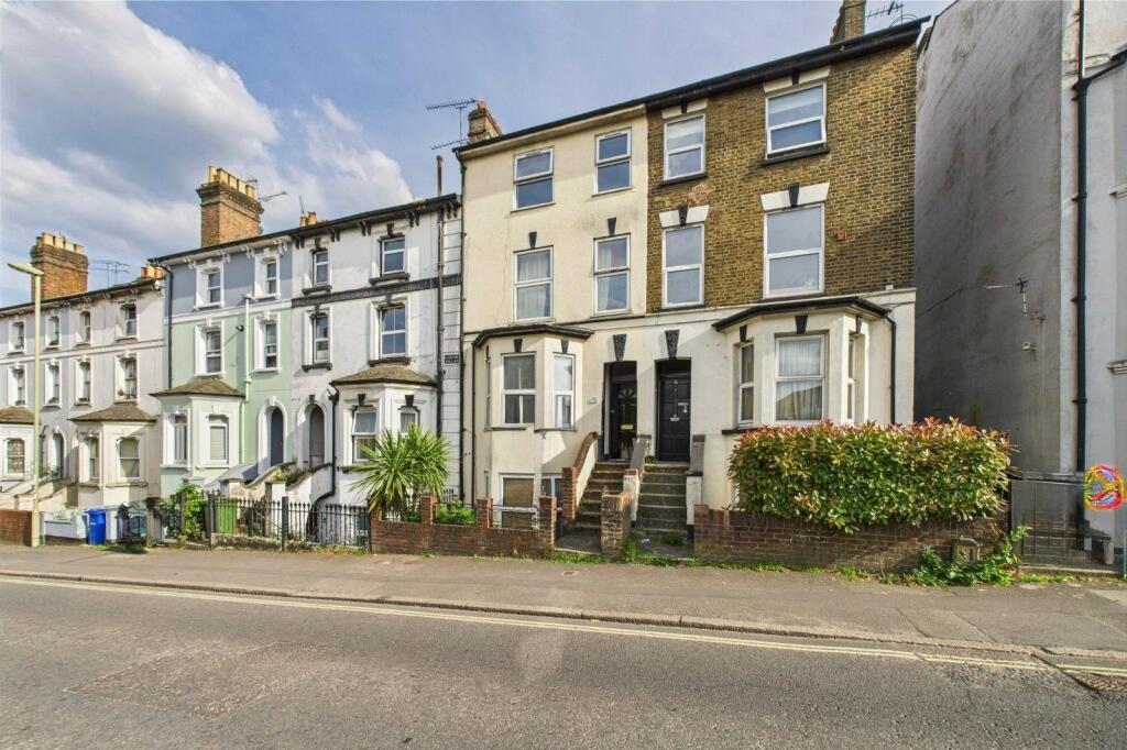 1 bed 1st Floor Flat for rent in Aldershot. From Prospect Estate Agency - Farnborough