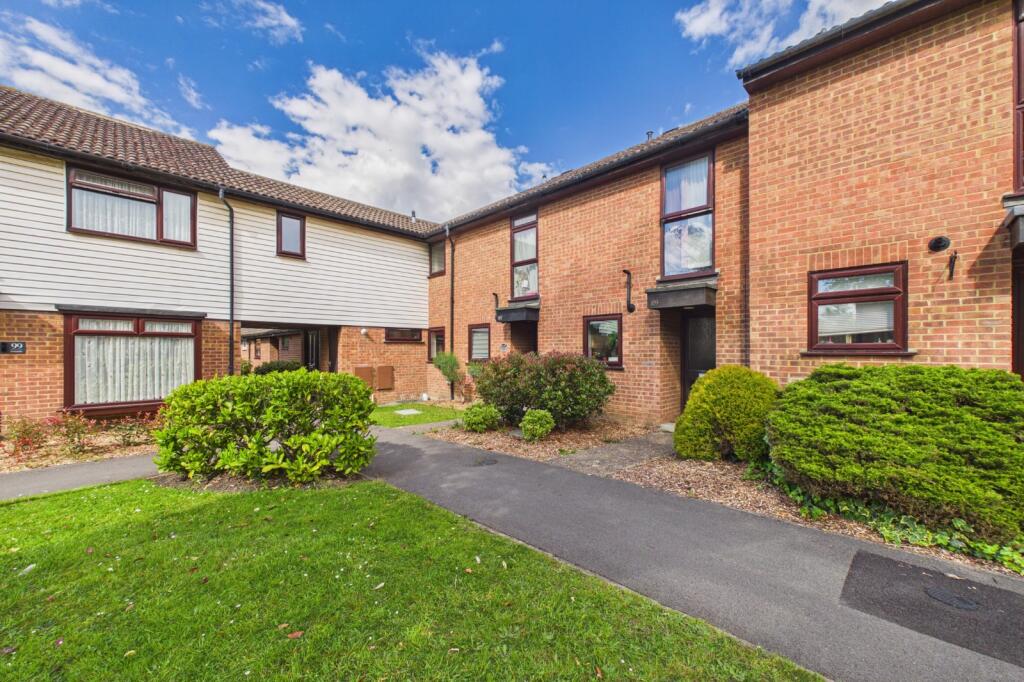 2 bed Mid Terraced House for rent in Ash Vale. From Prospect Estate Agency - Farnborough