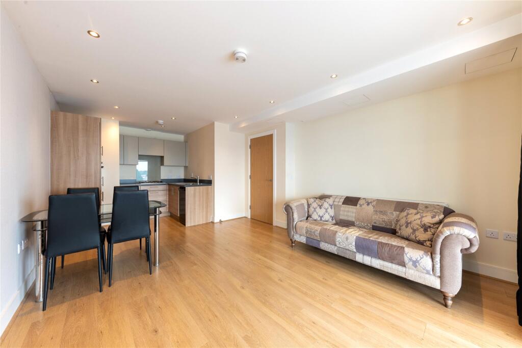 2 bed 1st Floor Flat for rent in Farnborough. From Prospect Estate Agency - Farnborough