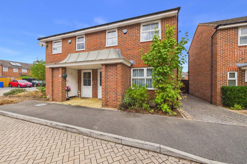 3 bed Semi Detached for rent in Farnborough. From Prospect Estate Agency - Farnborough 3 bed Semi Detached for rent in Farnborough. From Prospect Estate Agency - Farnborough