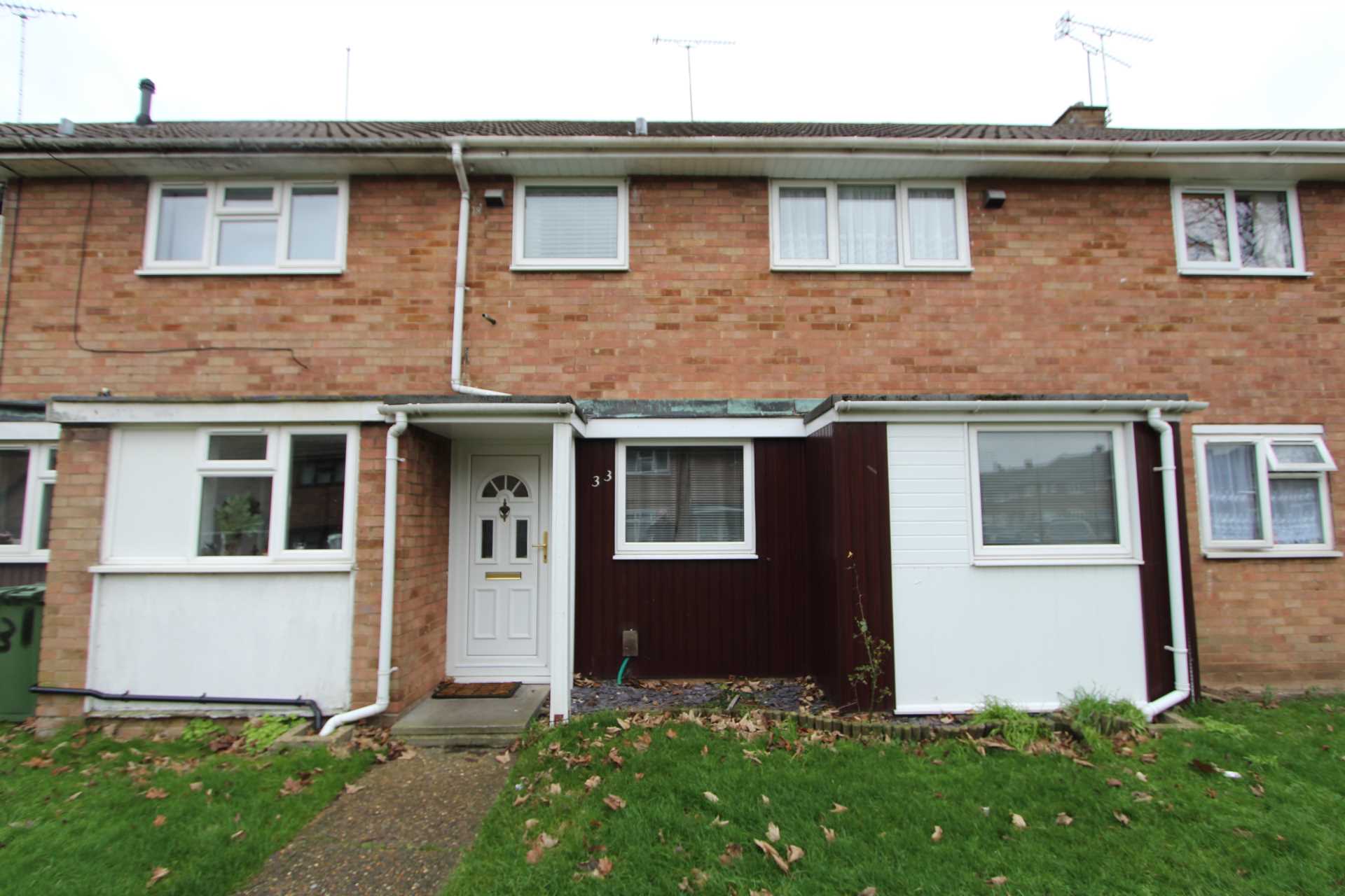 2 bed Mid Terraced House for rent in Basildon. From Robert Michael - Thundersley 2 bed Mid Terraced House for rent in Basildon. From Robert Michael - Thundersley