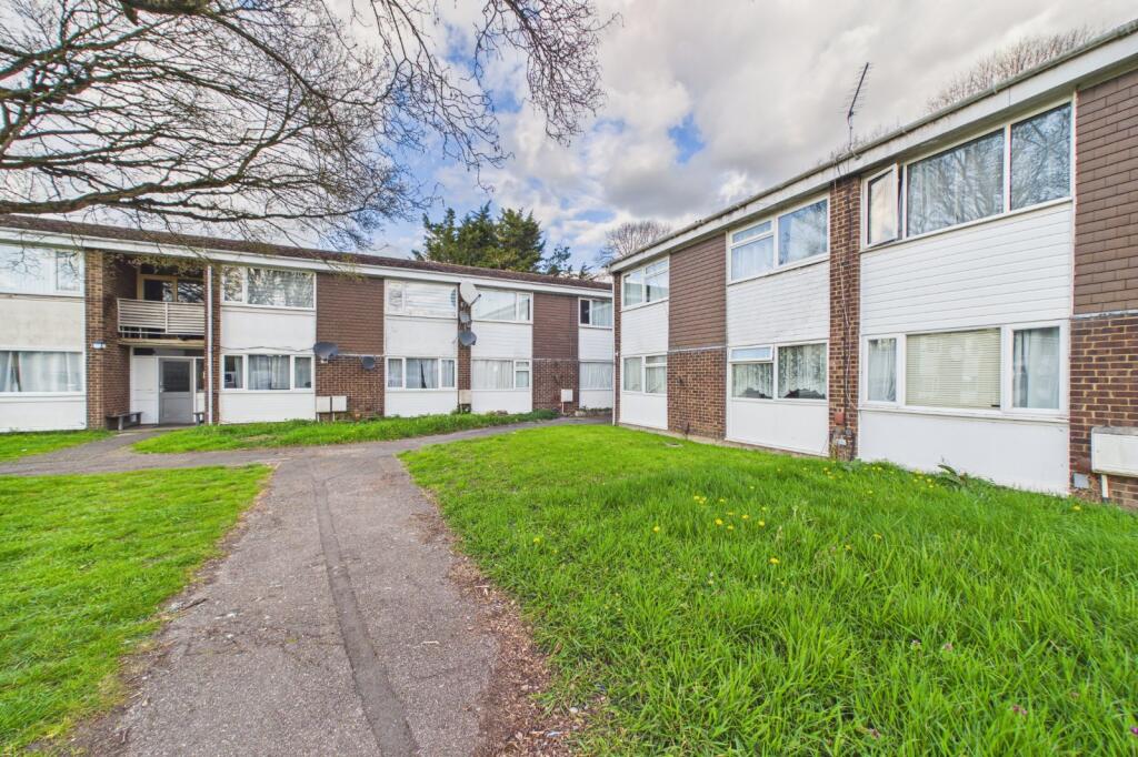 1 bed 1st Floor Flat for rent in Burghfield. From Prospect Estate Agency - Reading