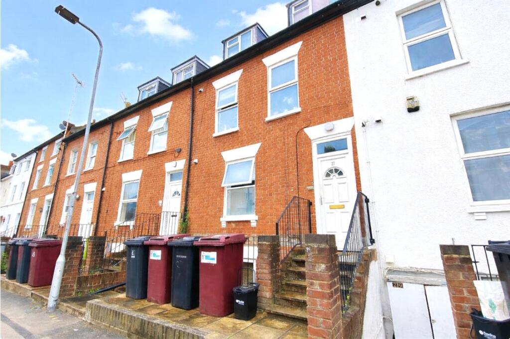 3 bed 1st Floor Flat for rent in Reading. From Prospect Estate Agency - Reading