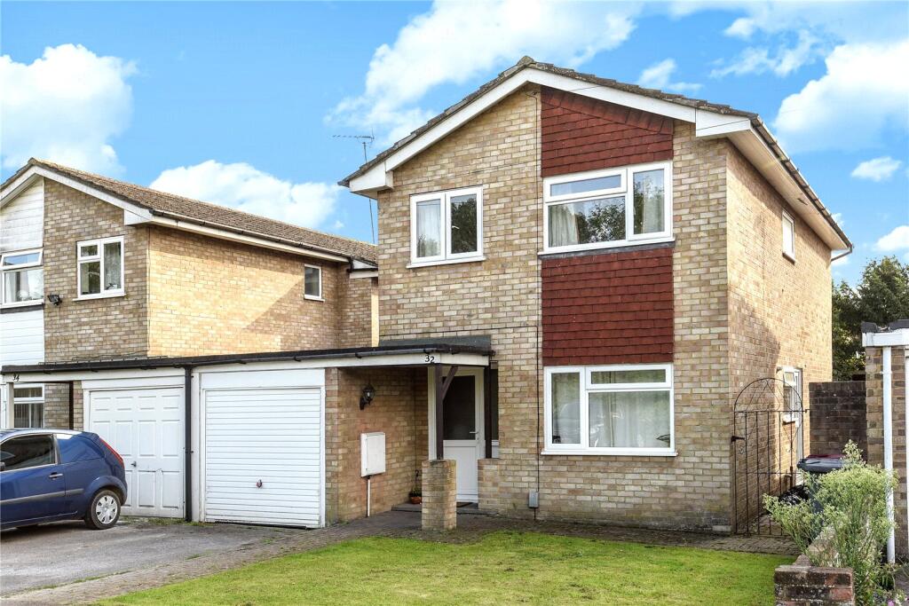 4 bed Link detached for rent in Shinfield. From Prospect Estate Agency - Reading