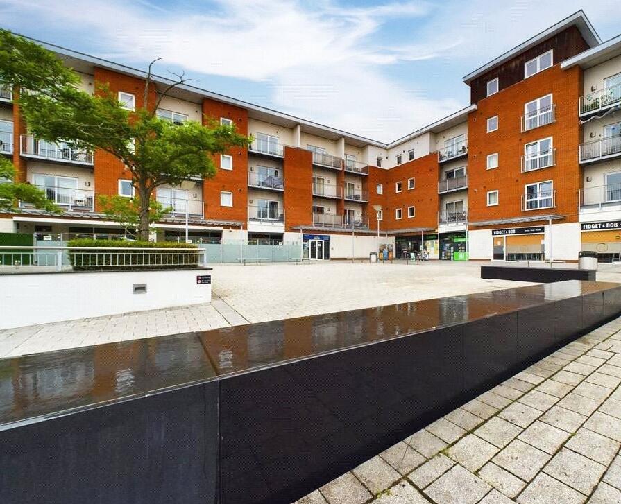 2 bed 1st Floor Flat for rent in Shinfield. From Prospect Estate Agency - Reading