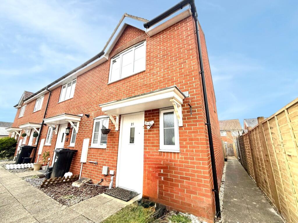 2 bed End of Terrace for rent in Three Mile Cross. From Prospect Estate Agency - Reading 2 bed End of Terrace for rent in Three Mile Cross. From Prospect Estate Agency - Reading