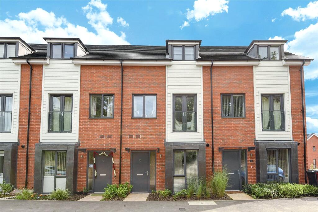 4 bed Mid Terraced House for rent in Reading. From Prospect Estate Agency - Reading