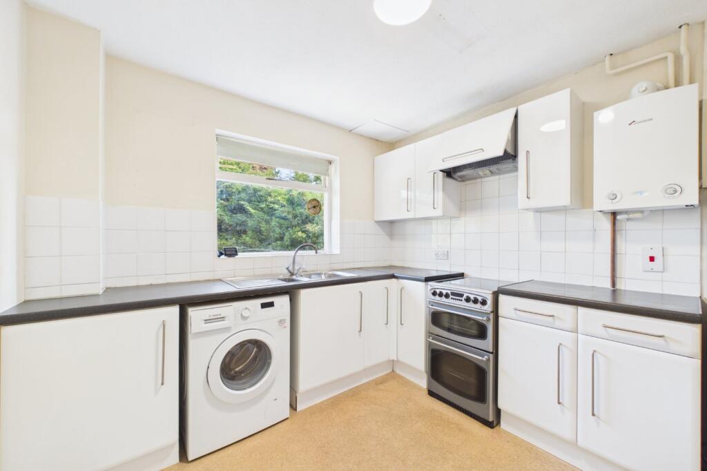 2 bed Annexe for rent in Chalkhouse Green. From Prospect Estate Agency - Reading