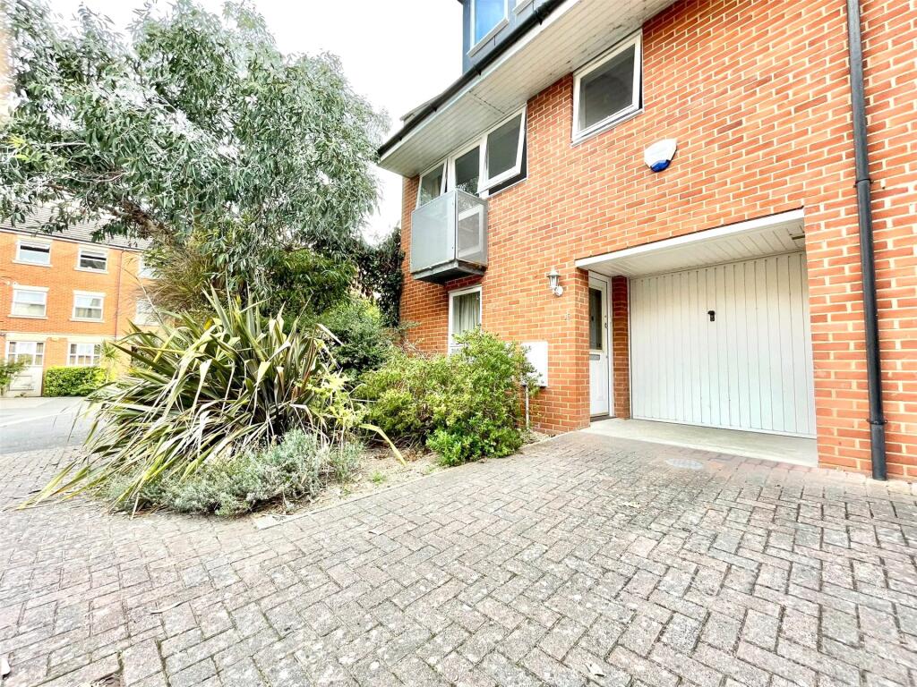 2 bed Semi Detached for rent in Reading. From Prospect Estate Agency - Reading 2 bed Semi Detached for rent in Reading. From Prospect Estate Agency - Reading