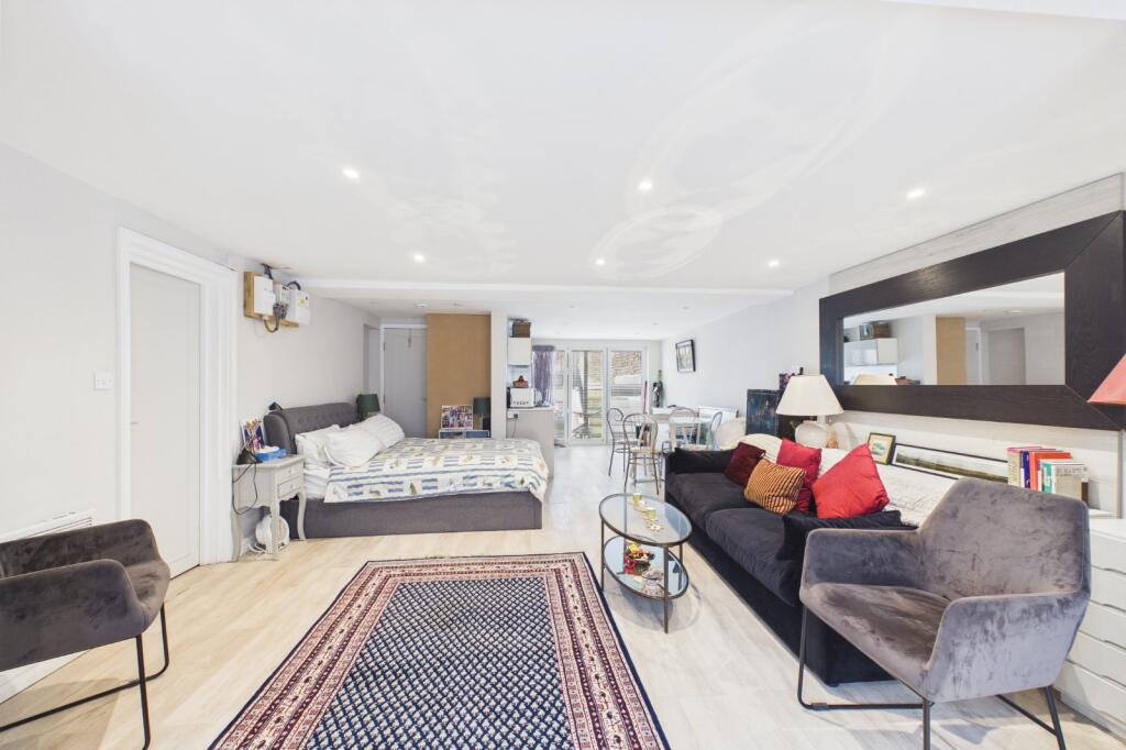 1 bed 1st Floor Flat for rent in Windsor. From Prospect Estate Agency - Maidenhead