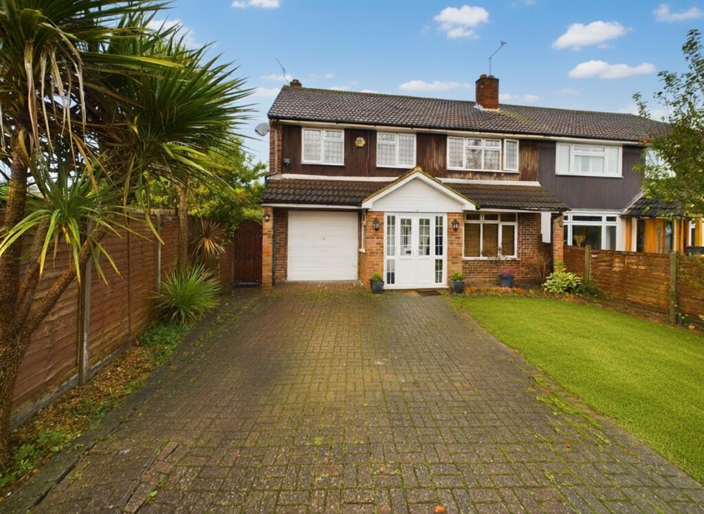4 bed Semi Detached for rent in Maidenhead. From Prospect Estate Agency - Maidenhead