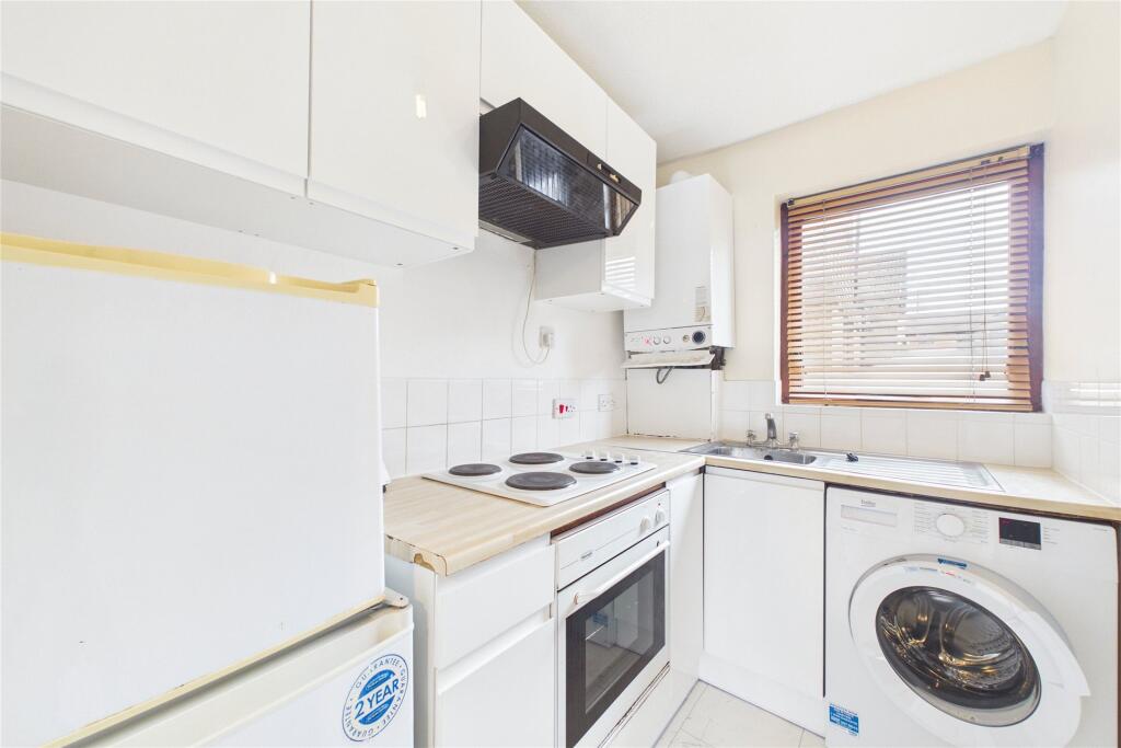 0 bed 1st Floor Flat for rent in West Drayton. From Prospect Estate Agency - Maidenhead