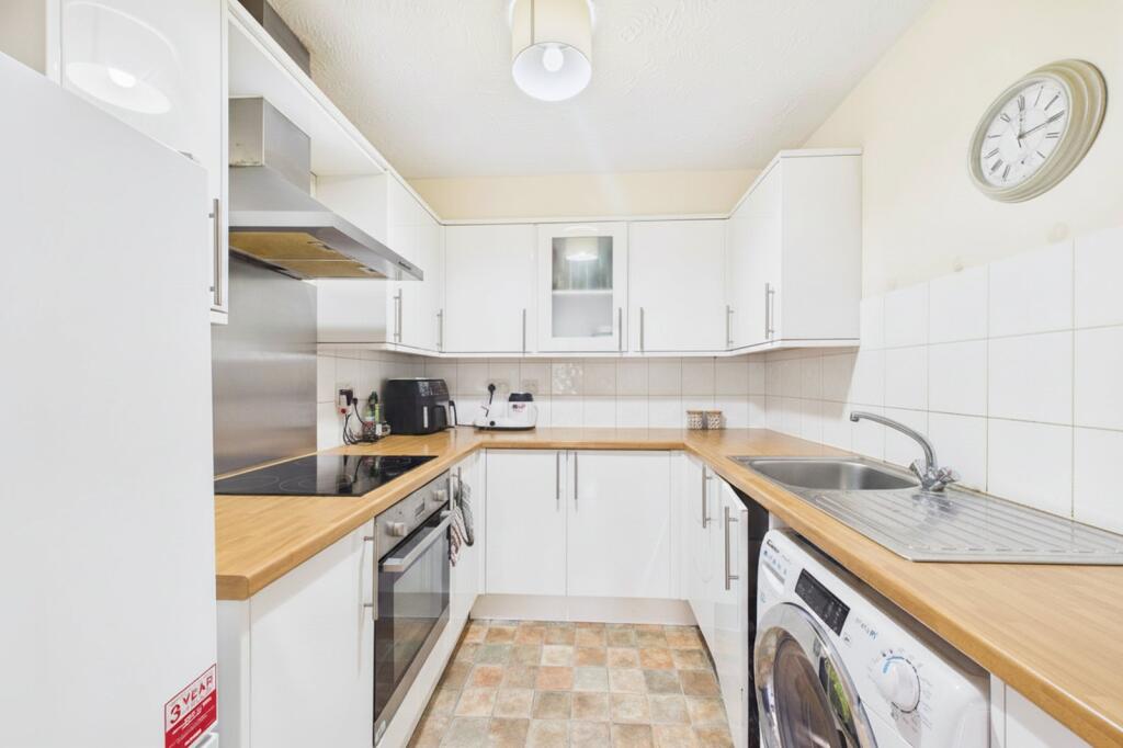 2 bed 1st Floor Flat for rent in Maidenhead. From Prospect Estate Agency - Maidenhead