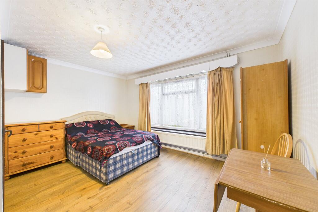 1 bed House Share for rent in Slough. From Prospect Estate Agency - Maidenhead