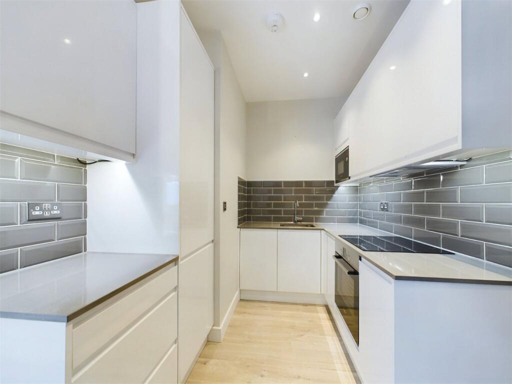 1 bed 1st Floor Flat for rent in Maidenhead. From Prospect Estate Agency - Maidenhead