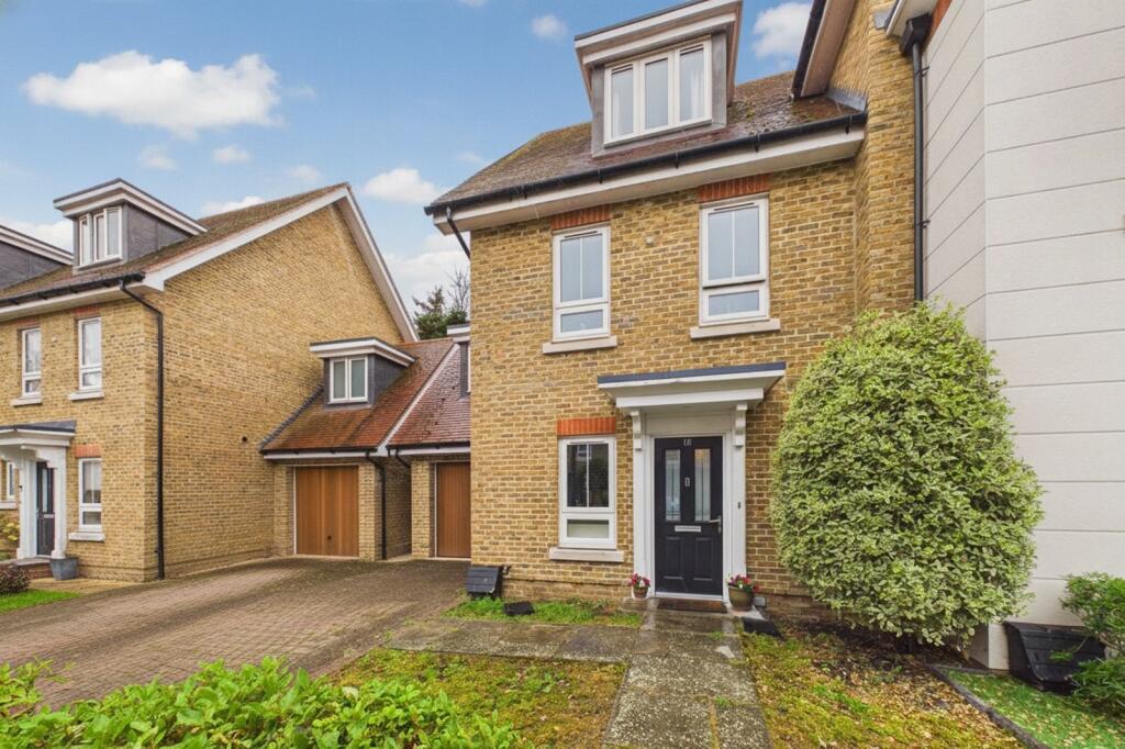 3 bed Semi Detached for rent in Maidenhead. From Prospect Estate Agency - Maidenhead 3 bed Semi Detached for rent in Maidenhead. From Prospect Estate Agency - Maidenhead