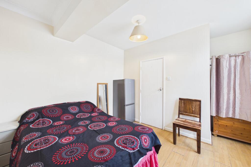 1 bed House Share for rent in Slough. From Prospect Estate Agency - Maidenhead
