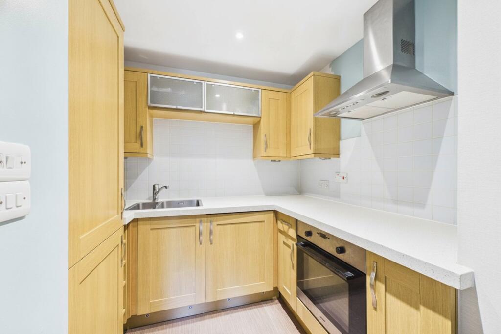 2 bed 1st Floor Flat for rent in Maidenhead. From Prospect Estate Agency - Maidenhead