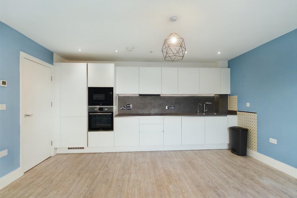 1 bed 1st Floor Flat for rent in Maidenhead. From Prospect Estate Agency - Maidenhead 1 bed 1st Floor Flat for rent in Maidenhead. From Prospect Estate Agency - Maidenhead