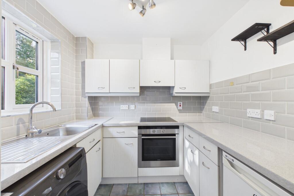 1 bed 1st Floor Flat for rent in Slough. From Prospect Estate Agency - Maidenhead 1 bed 1st Floor Flat for rent in Slough. From Prospect Estate Agency - Maidenhead