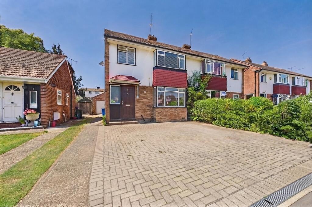 3 bed Semi Detached for rent in Maidenhead. From Prospect Estate Agency - Maidenhead 3 bed Semi Detached for rent in Maidenhead. From Prospect Estate Agency - Maidenhead