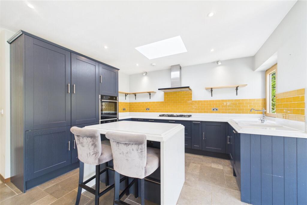 3 bed Semi Detached for rent in George Green. From Prospect Estate Agency - Maidenhead 3 bed Semi Detached for rent in George Green. From Prospect Estate Agency - Maidenhead