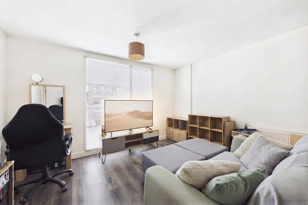 1 bed 1st Floor Flat for rent in Maidenhead. From Prospect Estate Agency - Maidenhead 1 bed 1st Floor Flat for rent in Maidenhead. From Prospect Estate Agency - Maidenhead