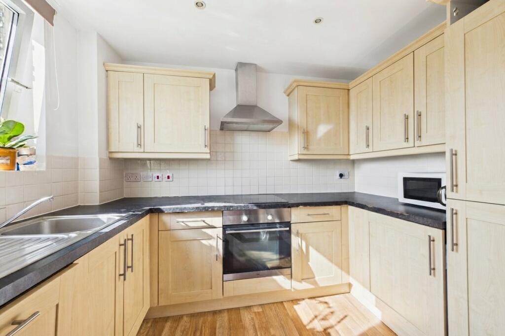 1 bed 1st Floor Flat for rent in Slough. From Prospect Estate Agency - Maidenhead 1 bed 1st Floor Flat for rent in Slough. From Prospect Estate Agency - Maidenhead