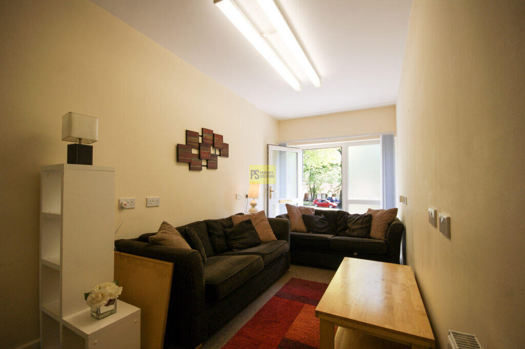 4 bed Semi Detached for rent in Birmingham. From Property Solutions - Birmingham