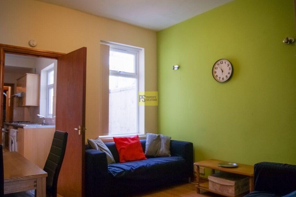 3 bed Mid Terraced House for rent in Birmingham. From Property Solutions - Birmingham