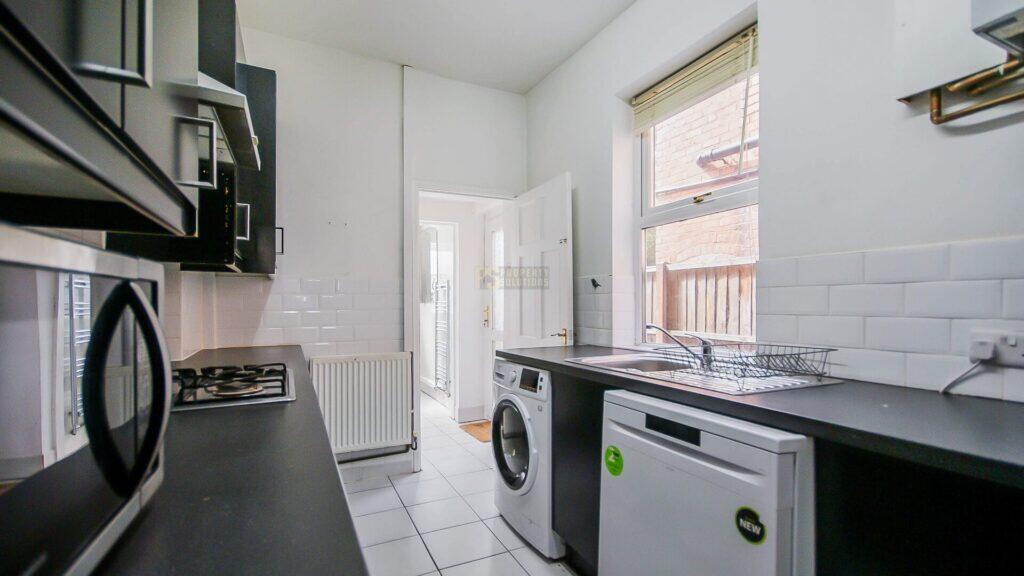 4 bed Mid Terraced House for rent in Birmingham. From Property Solutions - Birmingham